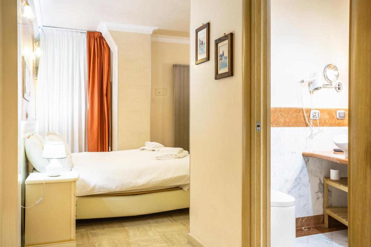Luxury Inn Opera Řím Exteriér fotografie