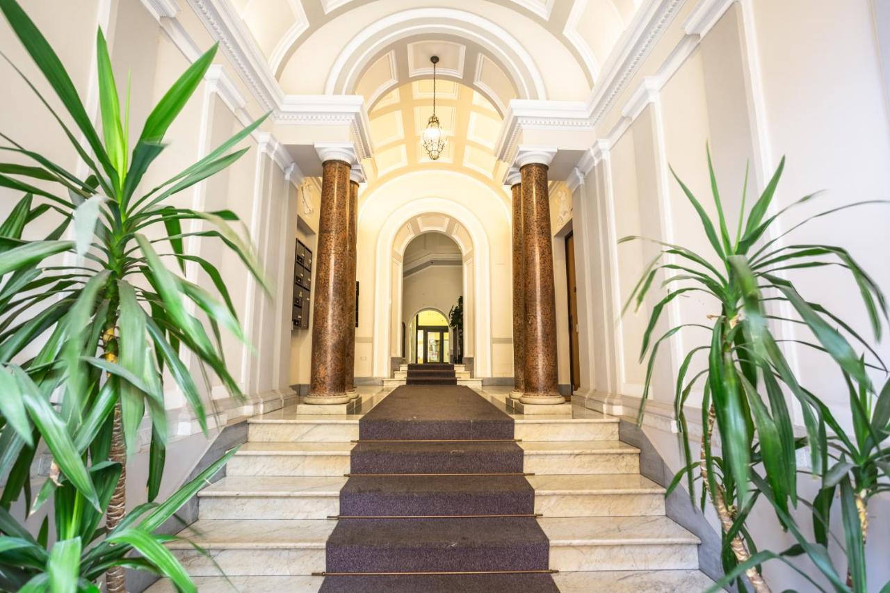 Luxury Inn Opera Řím Exteriér fotografie