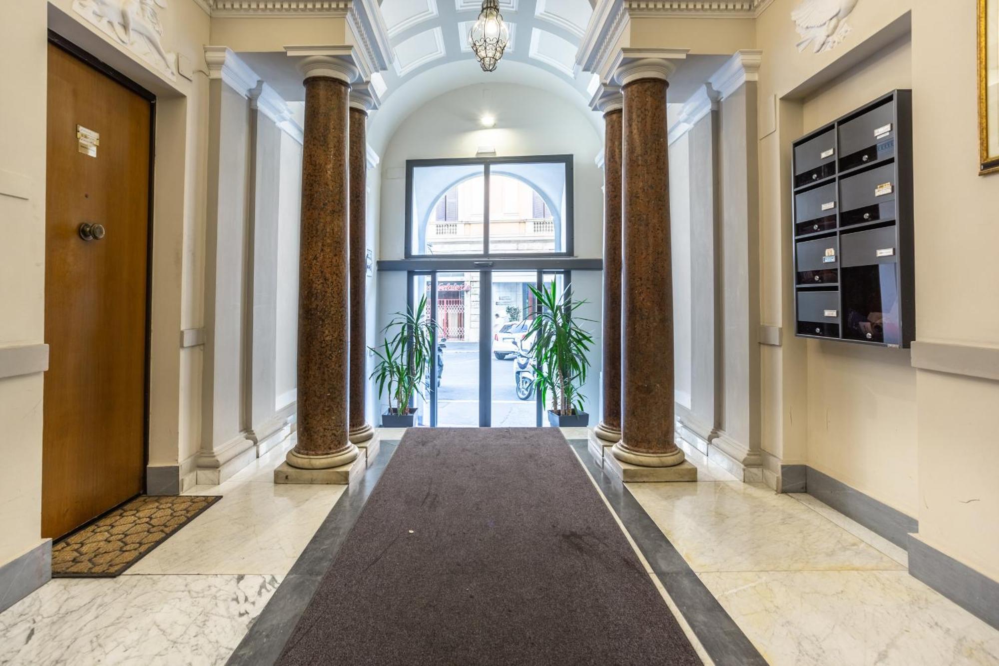Luxury Inn Opera Řím Exteriér fotografie