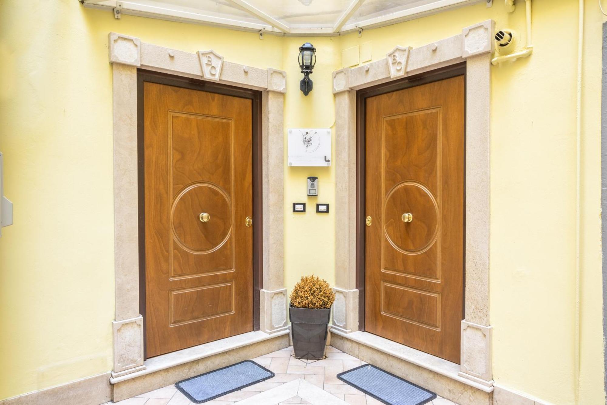 Luxury Inn Opera Řím Exteriér fotografie